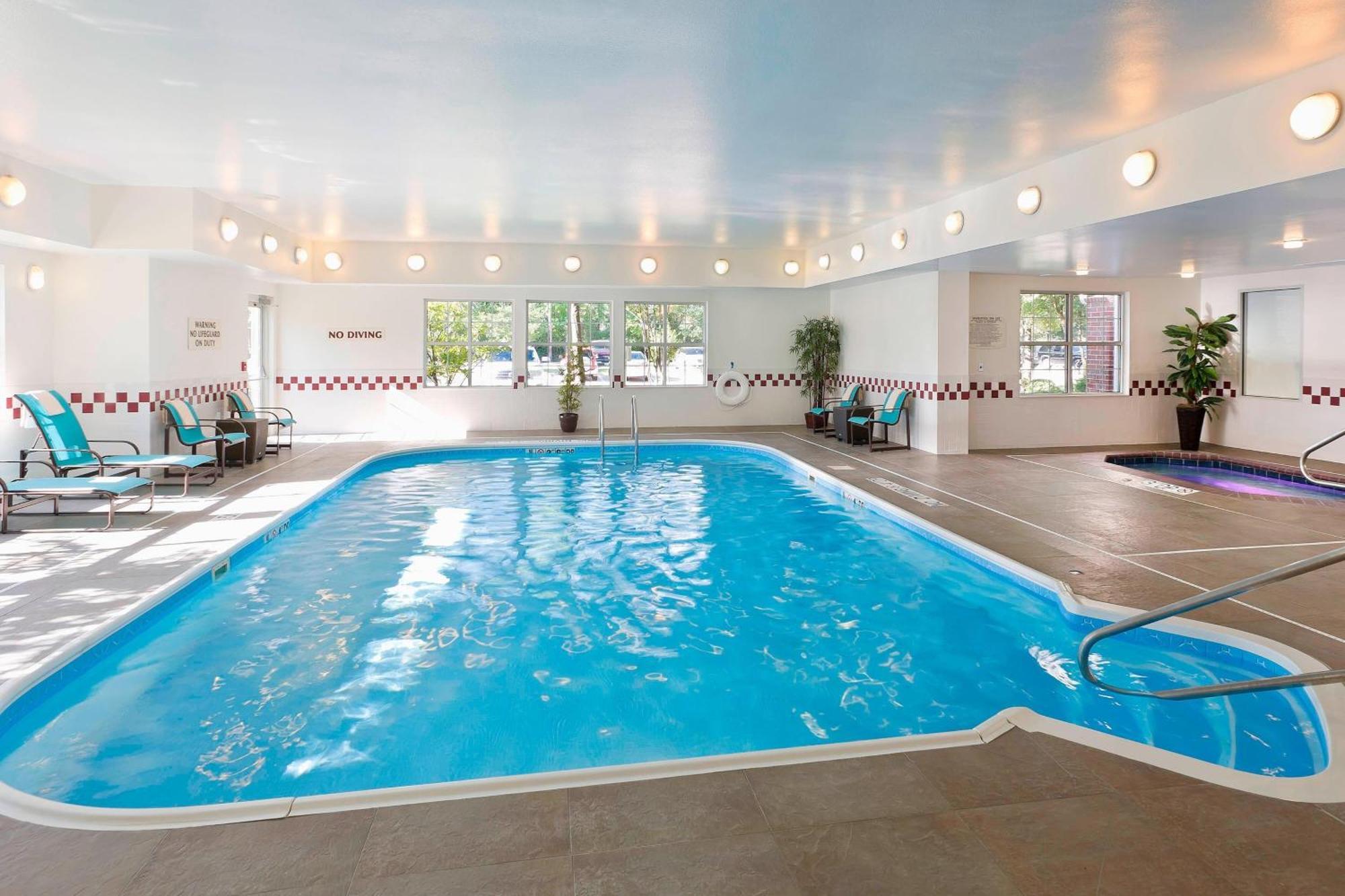 By Marriott Houston The Woodlands/lake Front Circle 3* The Woodlands